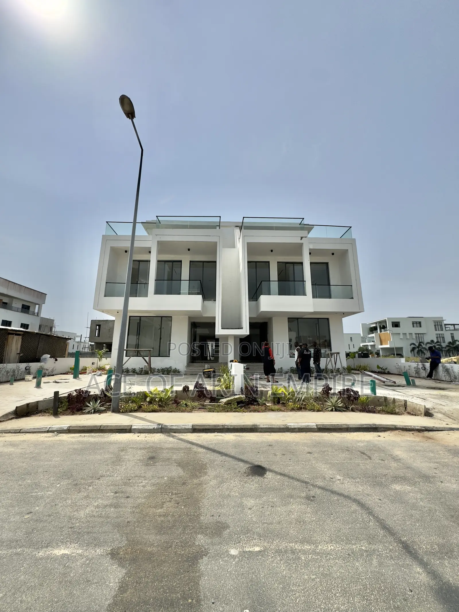 5bdrm Duplex in Ikate for sale in Ikate