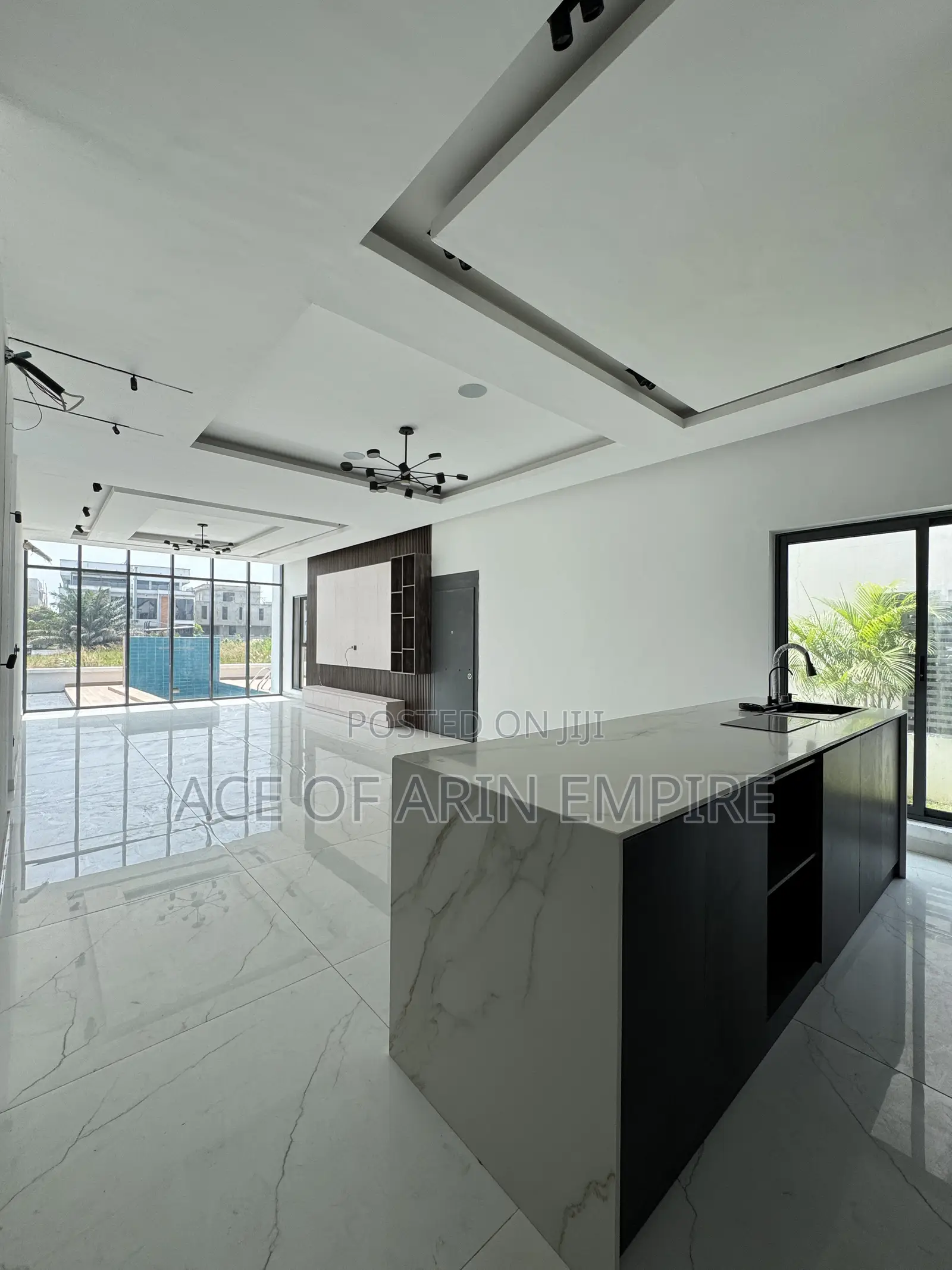 5bdrm Duplex in Ikate for sale in Ikate