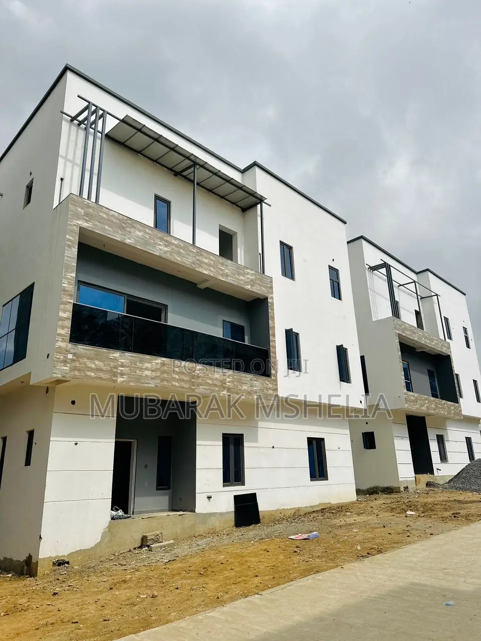 5bdrm Duplex in Guzape District for sale in Guzape District