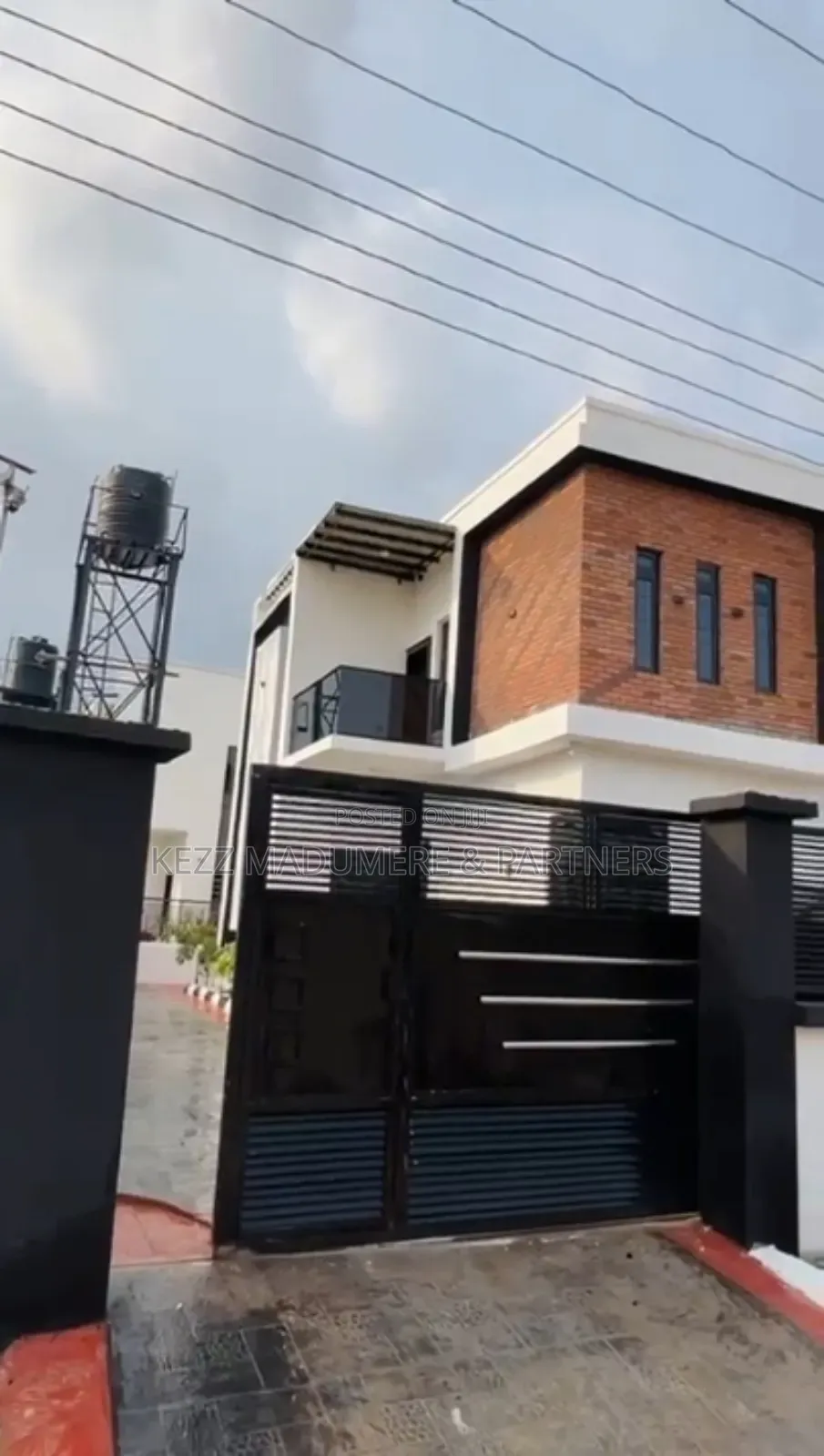 4bdrm Duplex in Independence Layout for sale in Enugu