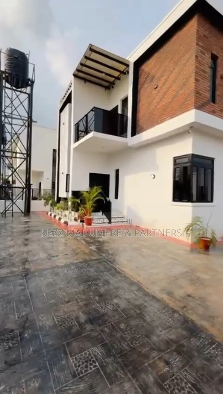 4bdrm Duplex in Independence Layout for sale in Enugu