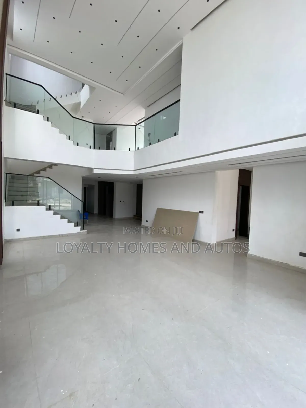 6bdrm Duplex in Lekki Phase 1 for sale in Lekki Phase 1