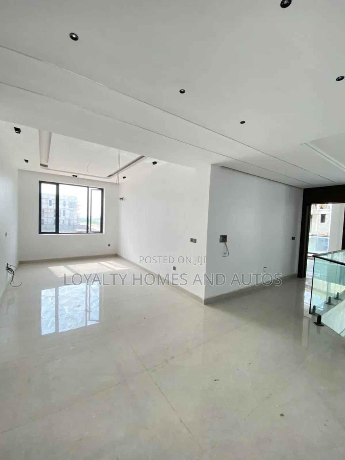 6bdrm Duplex in Lekki Phase 1 for sale in Lekki Phase 1