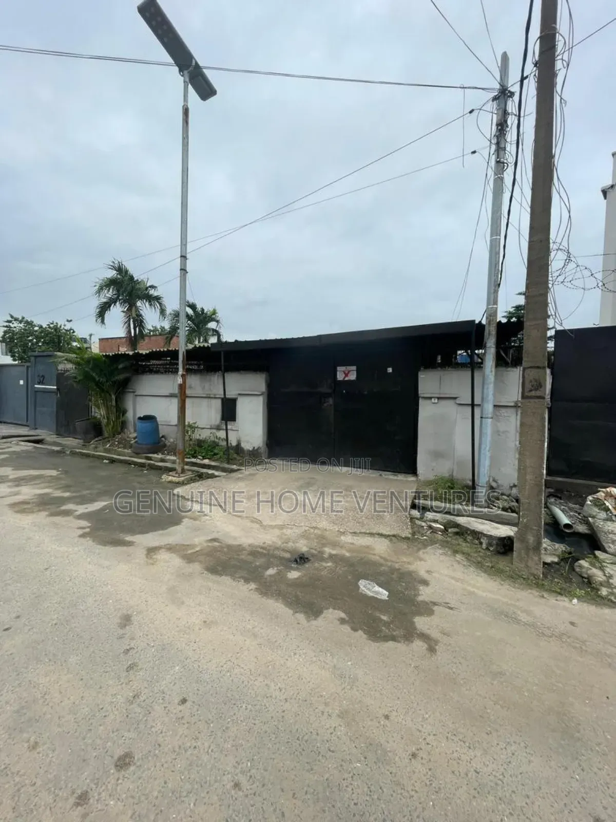 6bdrm Bungalow in Adeniran Ogunsanya for sale in Adeniran Ogunsanya