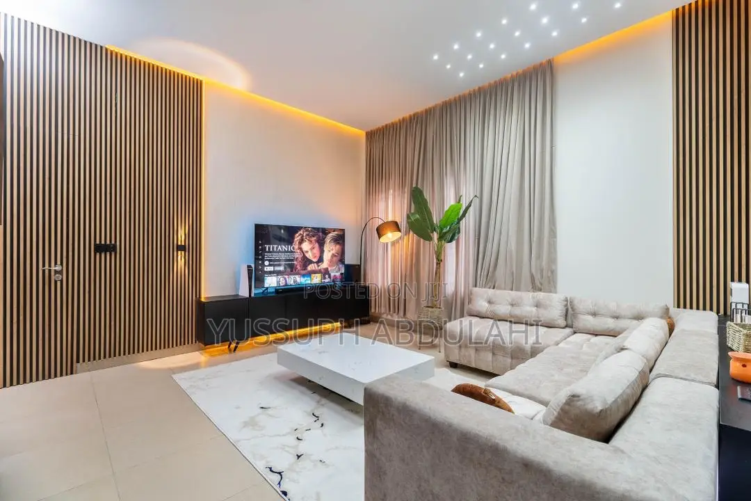 1 Bedroom Lekki Phase1 in Lekki Phase 1