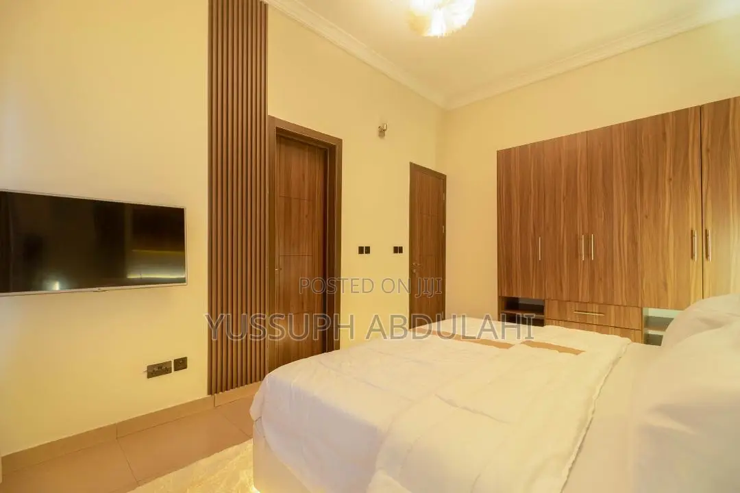 1 Bedroom Lekki Phase1 in Lekki Phase 1