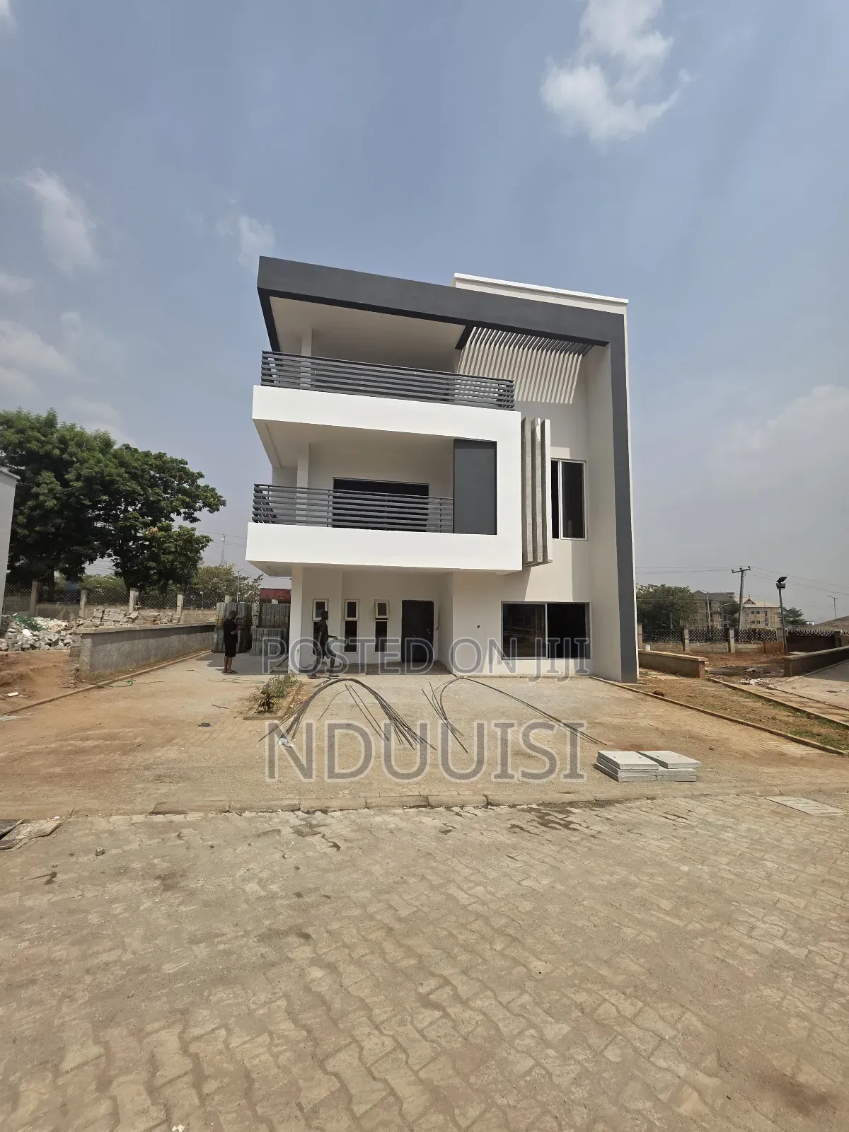5bdrm Duplex in Kado for sale in Kado