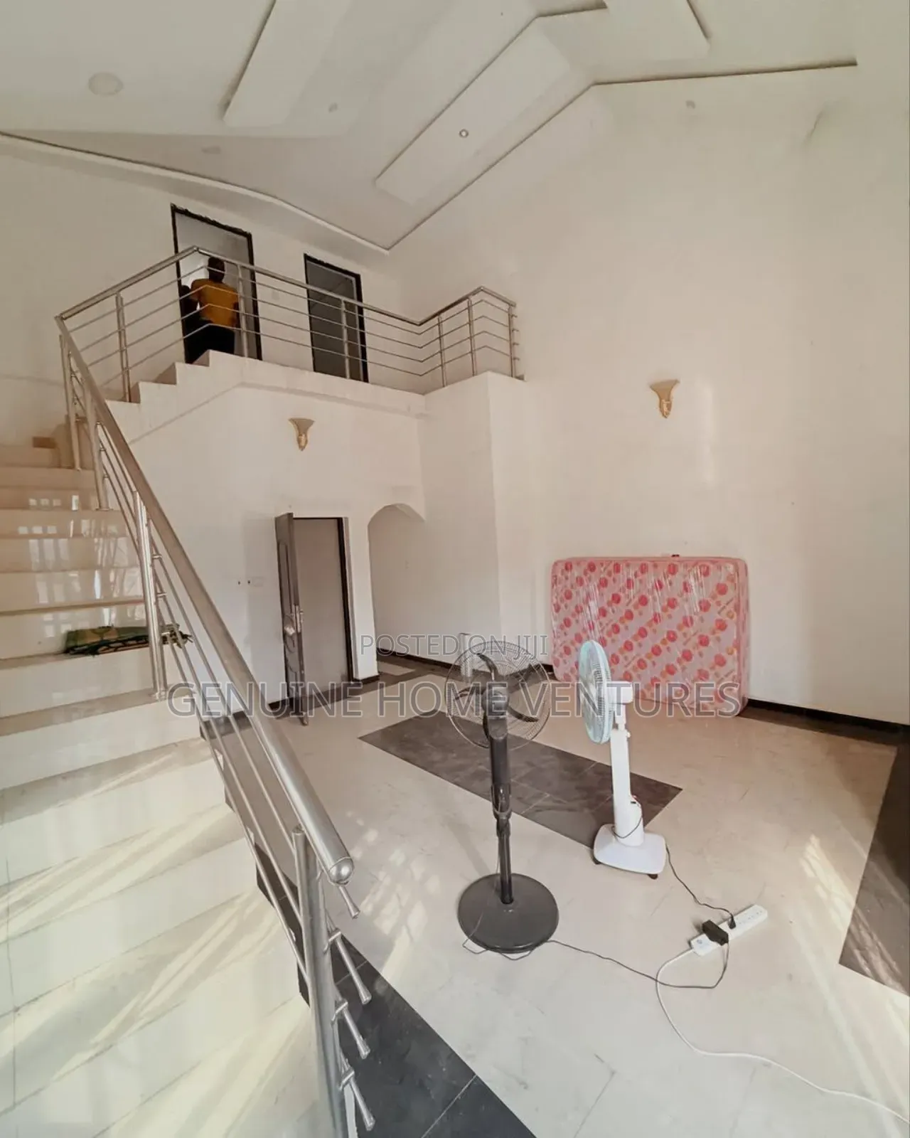 4bdrm Duplex in Anthony for sale in Anthony Village