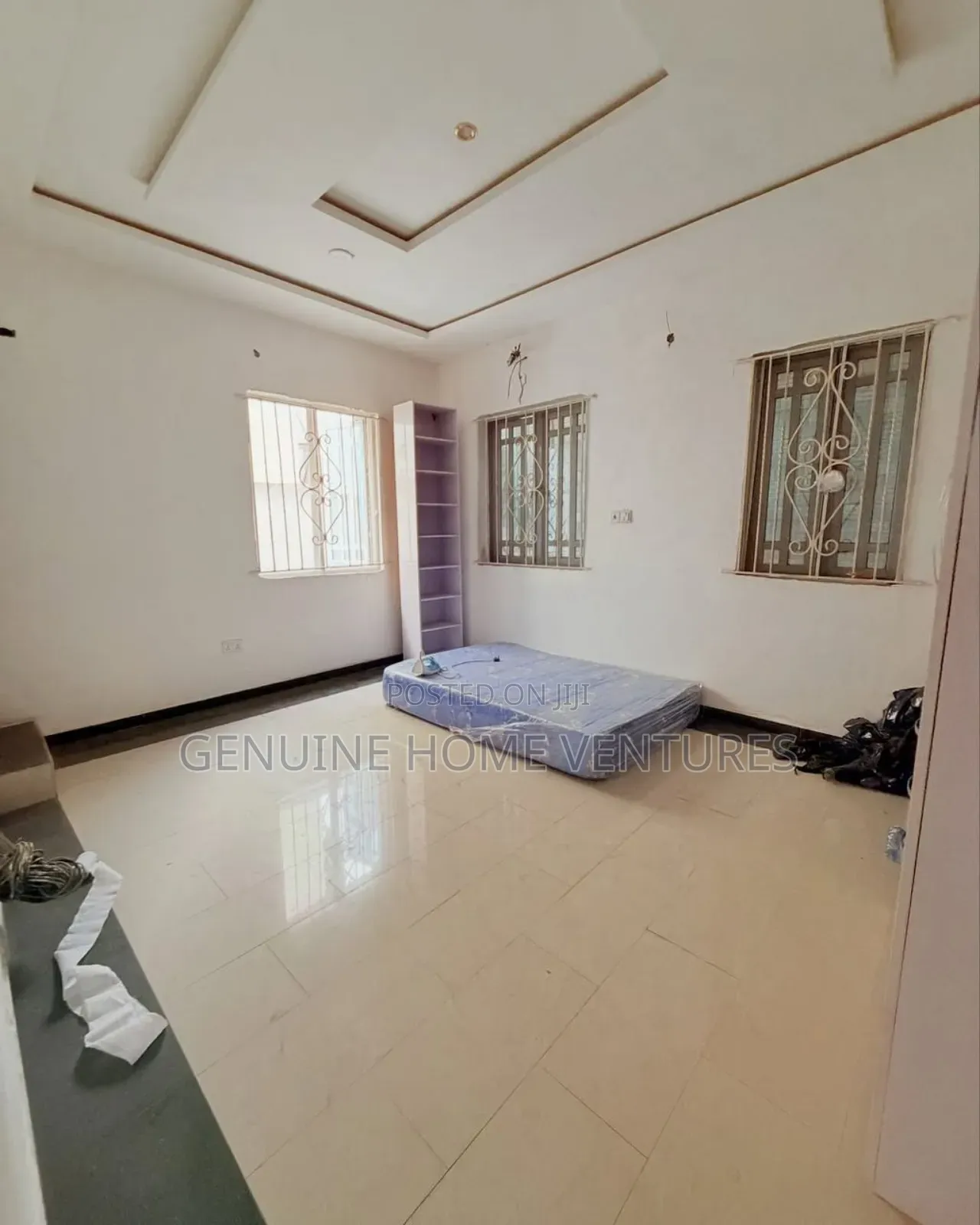4bdrm Duplex in Anthony for sale in Anthony Village