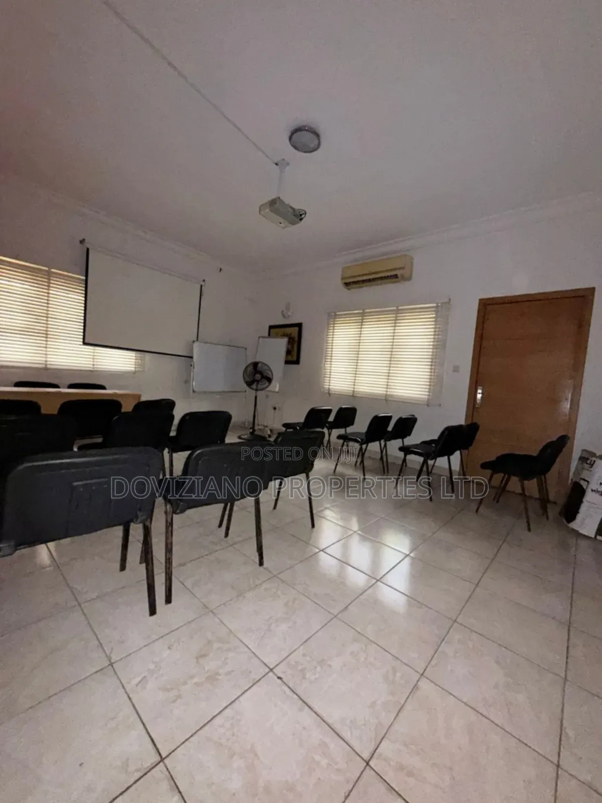 5bdrm Duplex in Lekki Phase 1 for rent in Lekki Phase 1