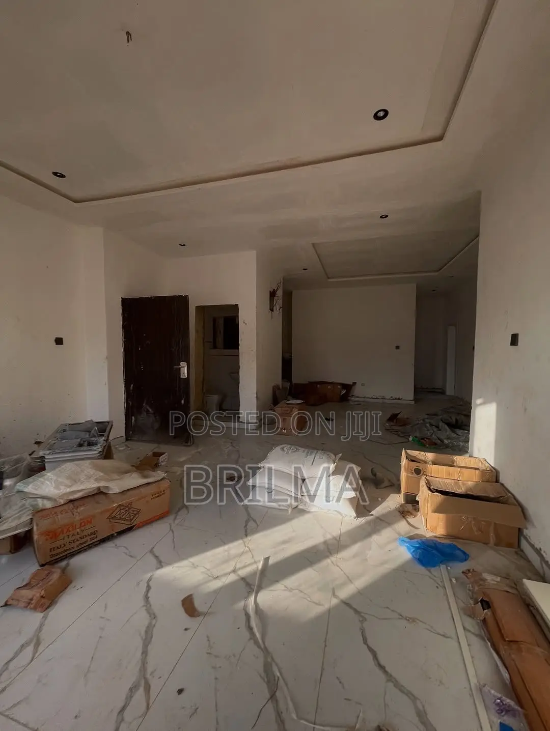 3bdrm Block of Flats in Jahi for sale in Jahi
