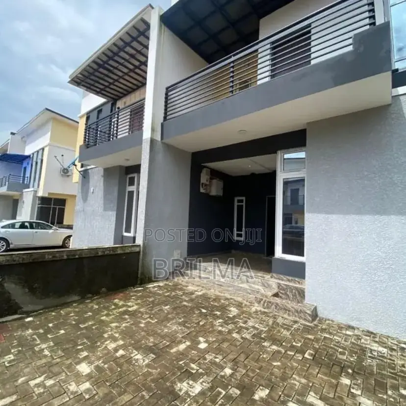 4bdrm Duplex in Dawaki for sale in Dawaki