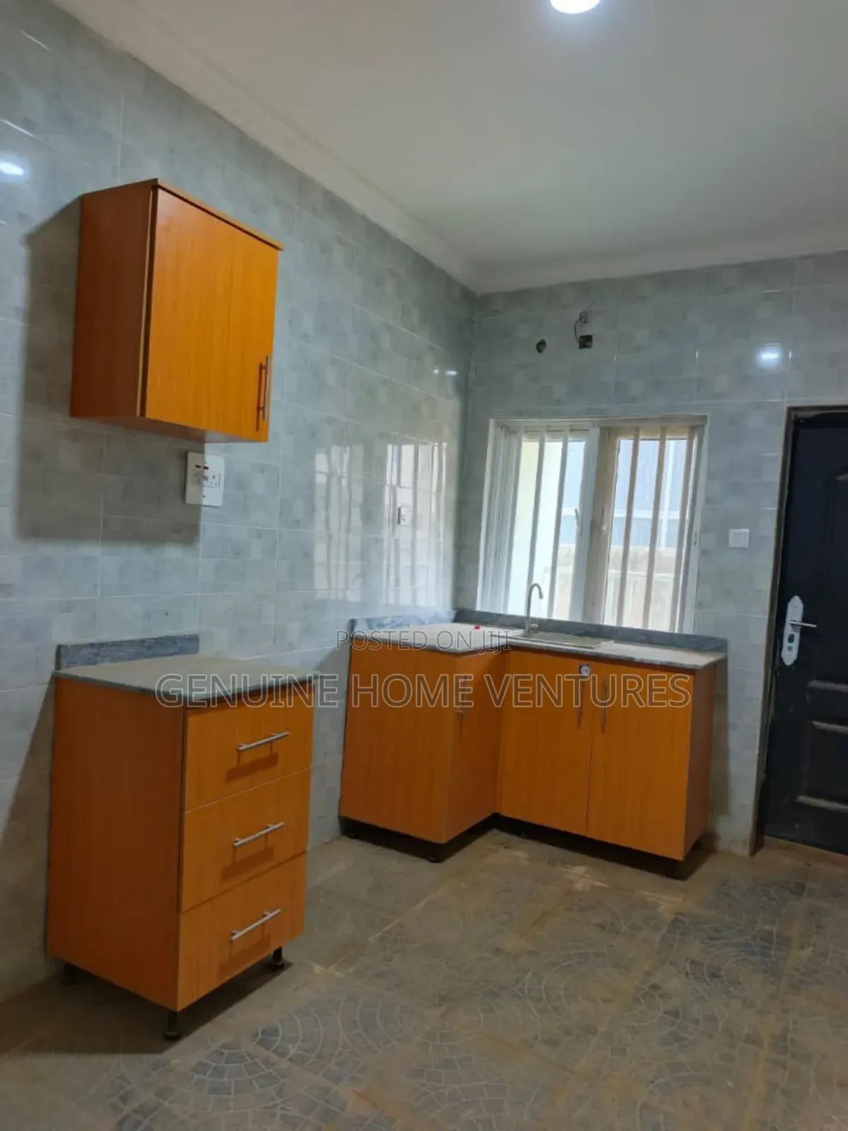 2bdrm Apartment in Abesan for sale in Abesan