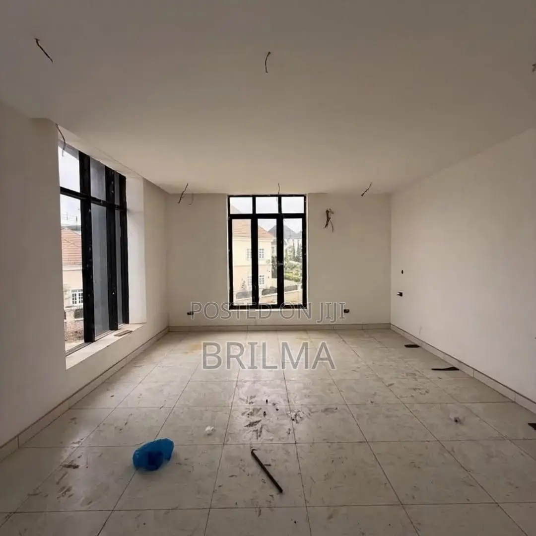 6bdrm Duplex in Mabushi for sale in Mabushi