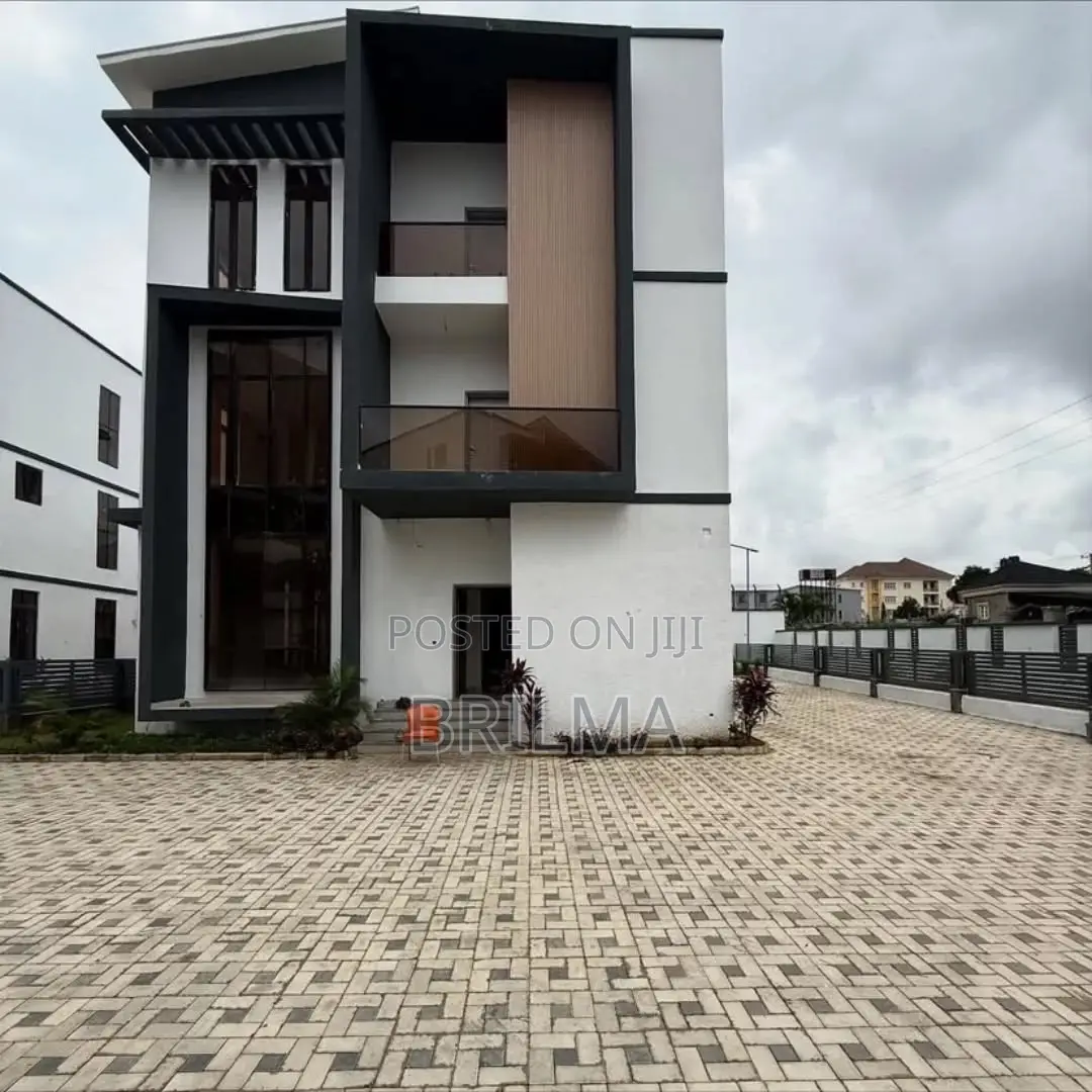 6bdrm Duplex in Mabushi for sale in Mabushi