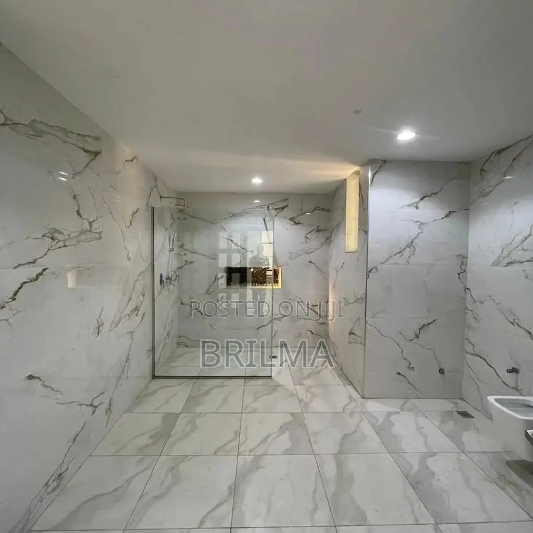 6bdrm Villa in Guzape District for sale in Guzape District