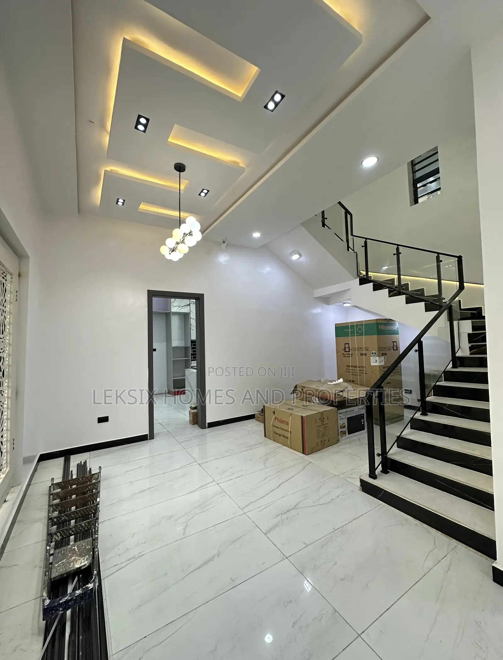 5bdrm Duplex in A Well Secured, Ikate for sale in Ikate