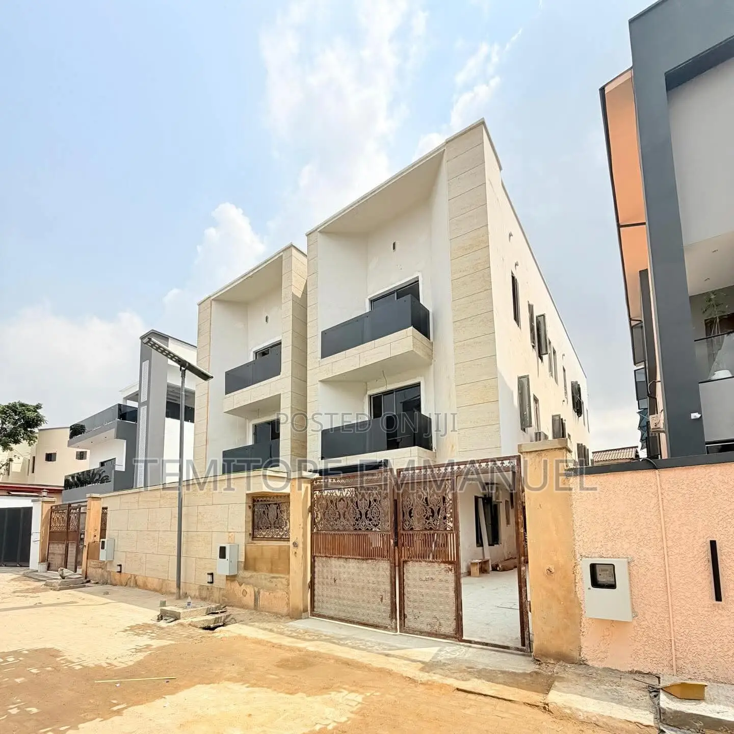 Furnished 4bdrm Duplex in Ikeja Gra for sale in Ikeja GRA