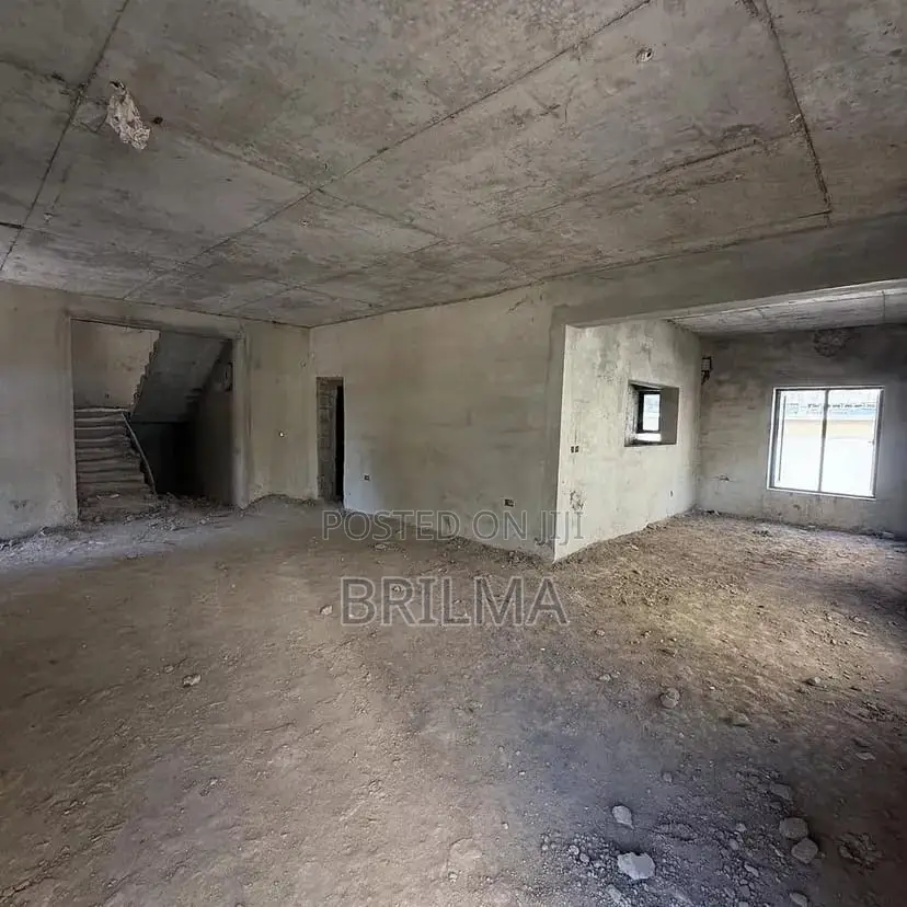 6bedrooms Fully Detached In Apo in Apo District