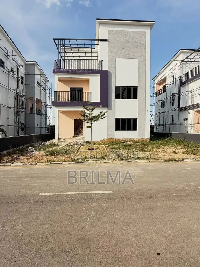 5bdrm Duplex in Gudu for sale in Gudu