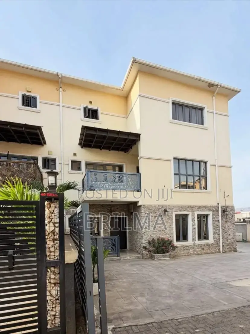 5bdrm Duplex in Mabushi for sale in Mabushi
