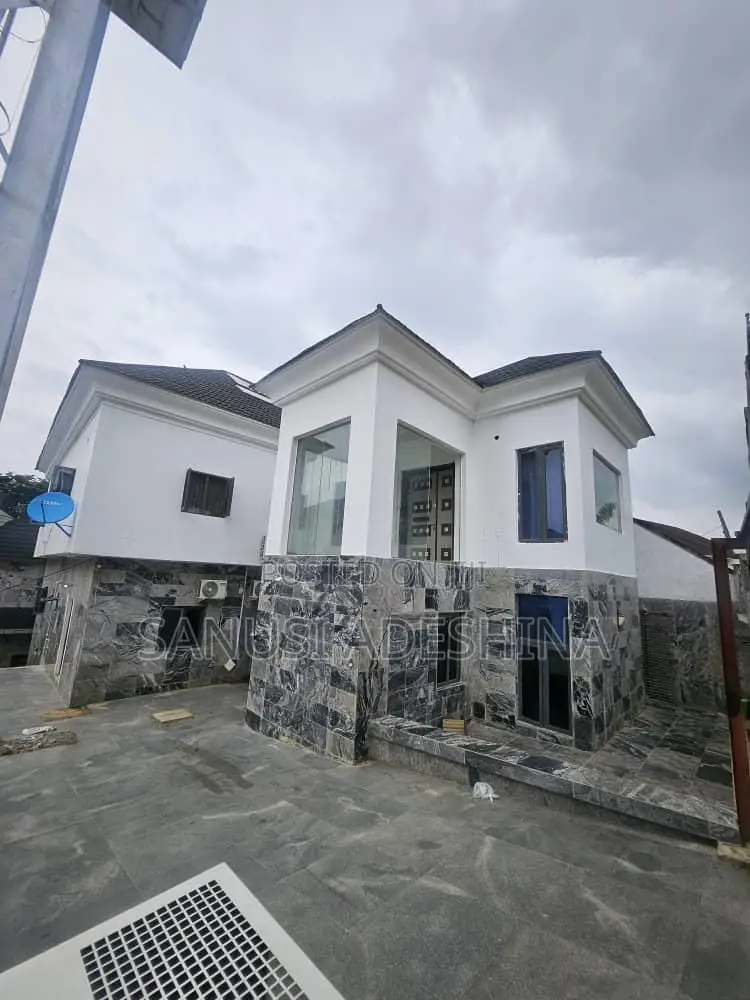 17bdrm Block of Flats in Gwarimpa Estate,By, Gwarinpa for sale in Gwarinpa
