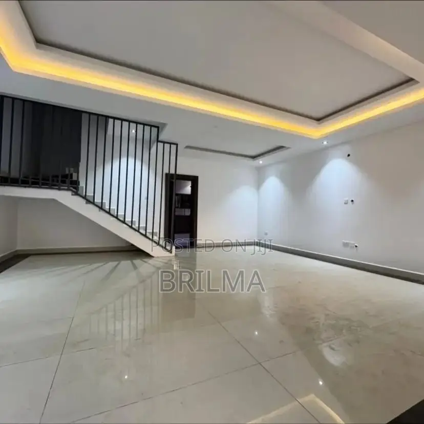 4bdrm Duplex in Life Camp for sale in Life Camp