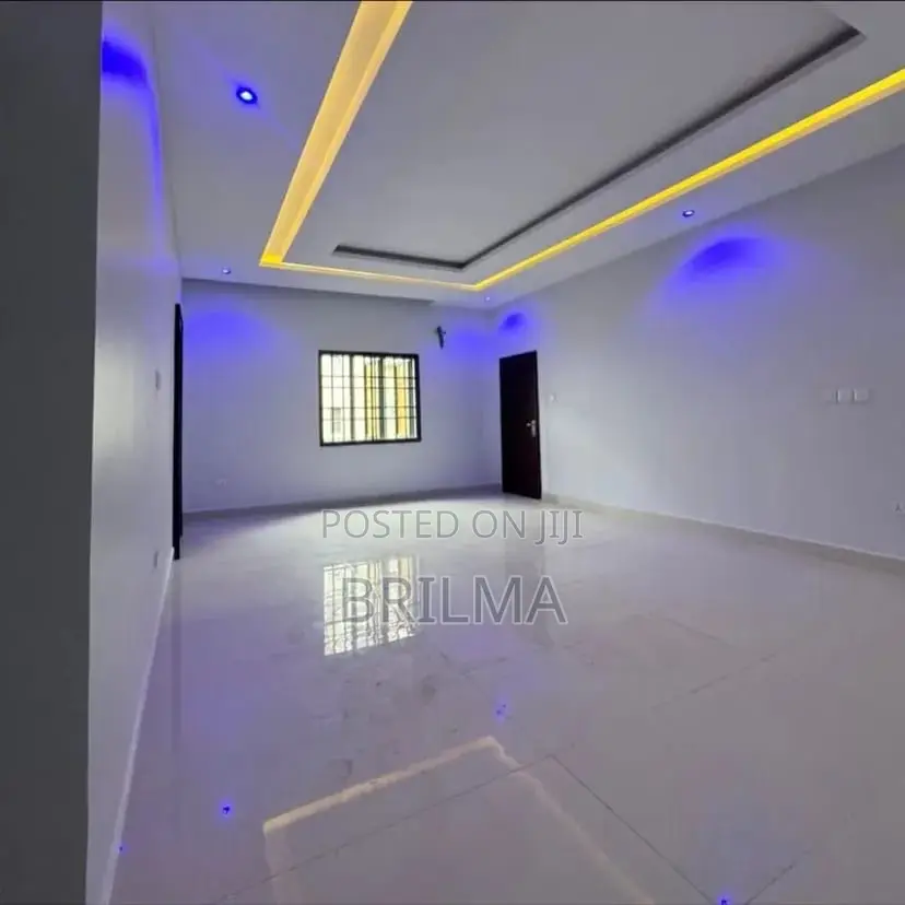4bdrm Duplex in Life Camp for sale in Life Camp