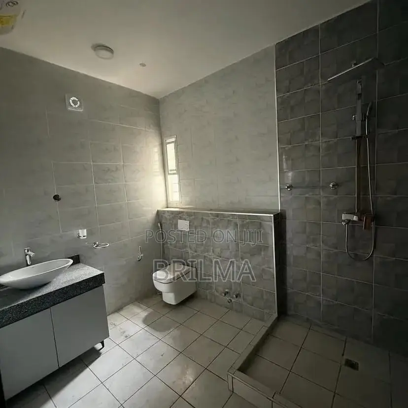 5bdrm Duplex in Gwarinpa for sale in Gwarinpa