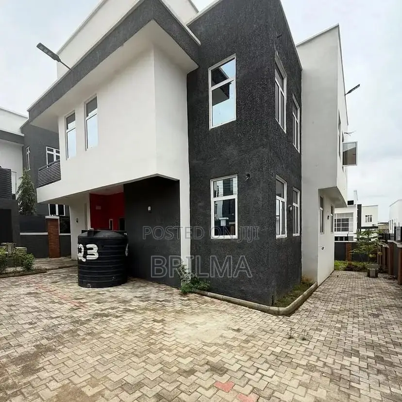 5bdrm Duplex in Gwarinpa for sale in Gwarinpa