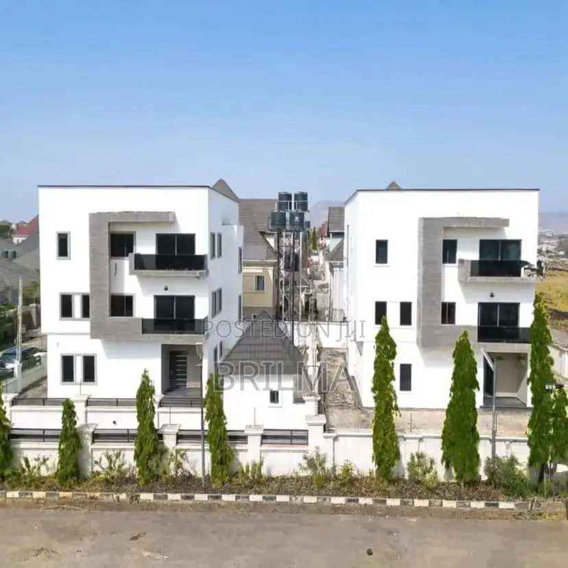 5bdrm Duplex in Gwarinpa for sale in Gwarinpa