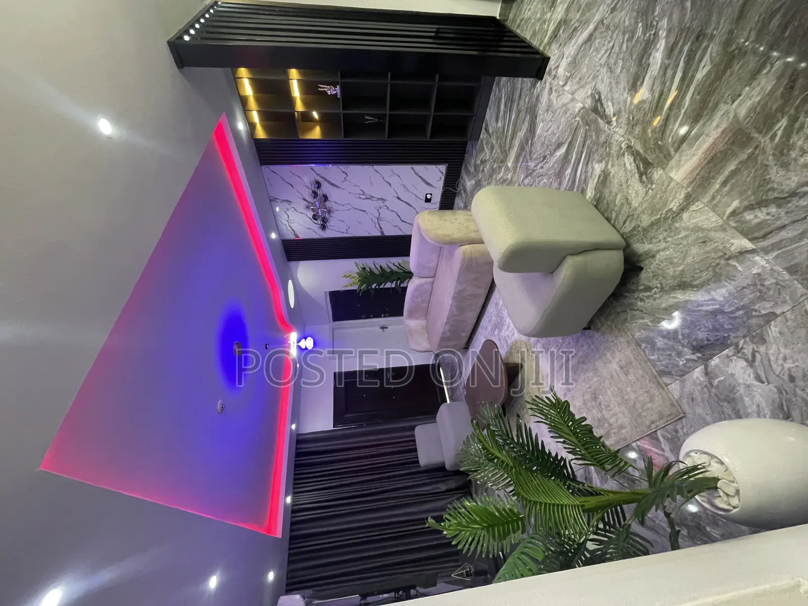 Furnished 3bdrm Apartment in Oniru Estate, Victoria Island Extension in Victoria Island Extension