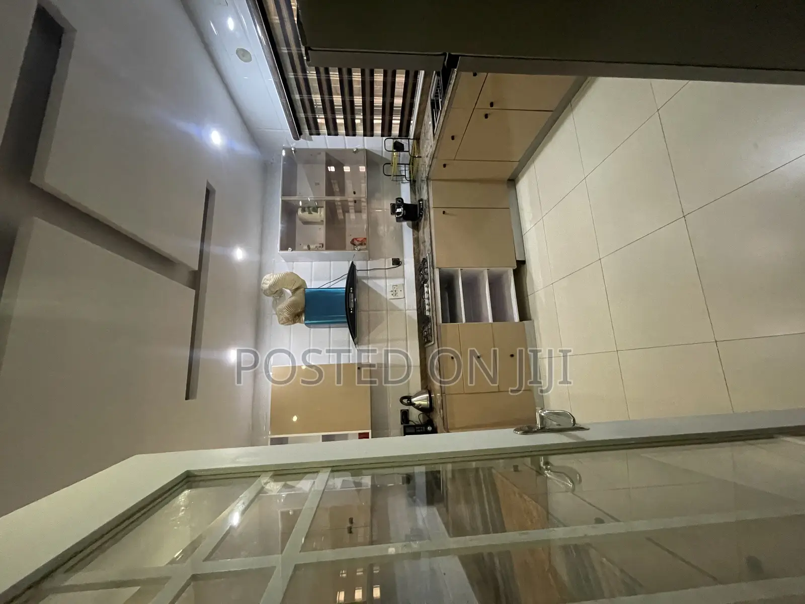 Furnished 3bdrm Apartment in Oniru Estate, Victoria Island Extension in Victoria Island Extension