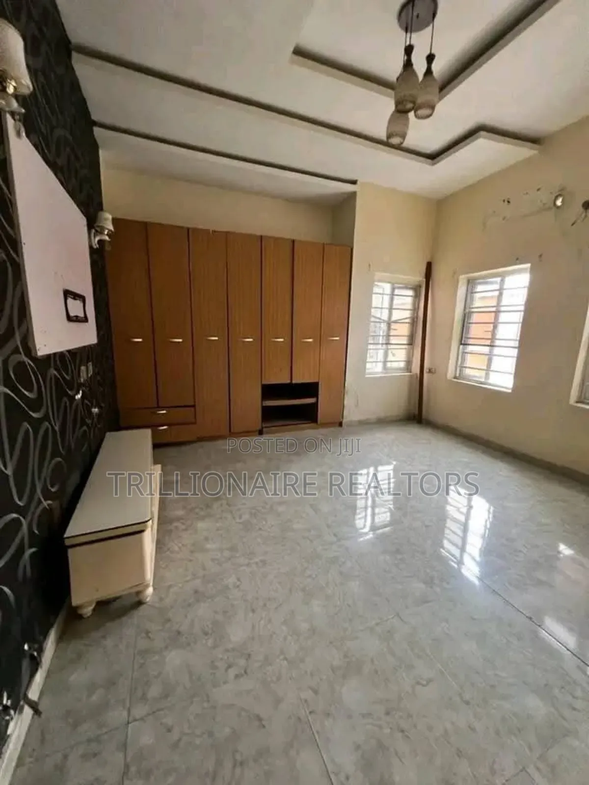 3bdrm Bungalow in Divine Home Estate for sale in Thomas Estate