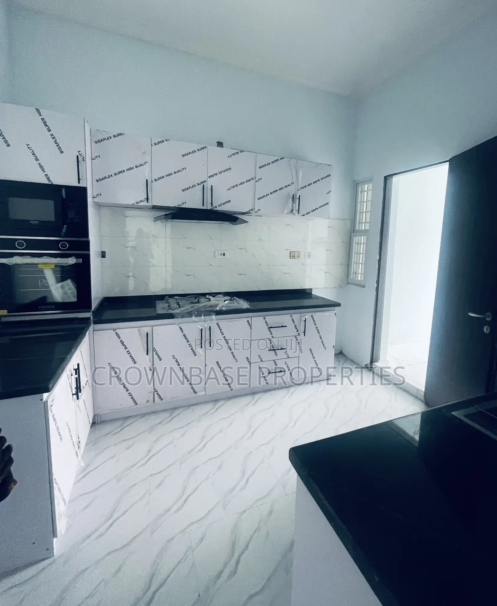 4bdrm Duplex in Lekki for sale in Lekki