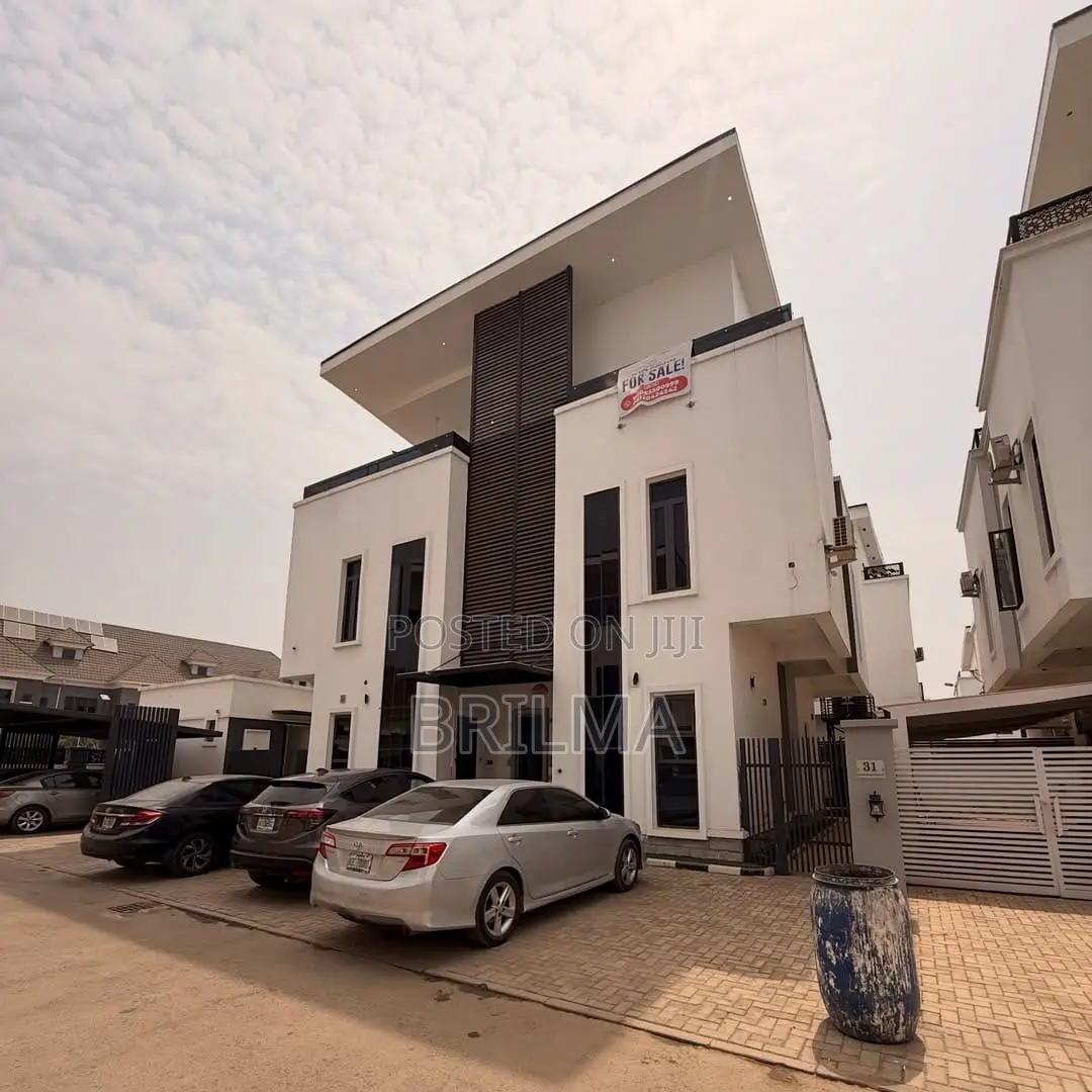 5bdrm Duplex in Jahi for sale in Jahi