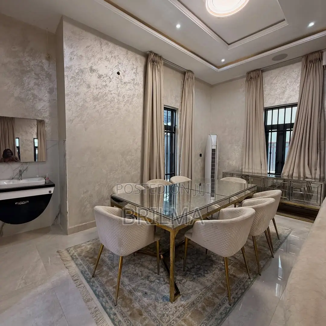 5bdrm Duplex in Jahi for sale in Jahi