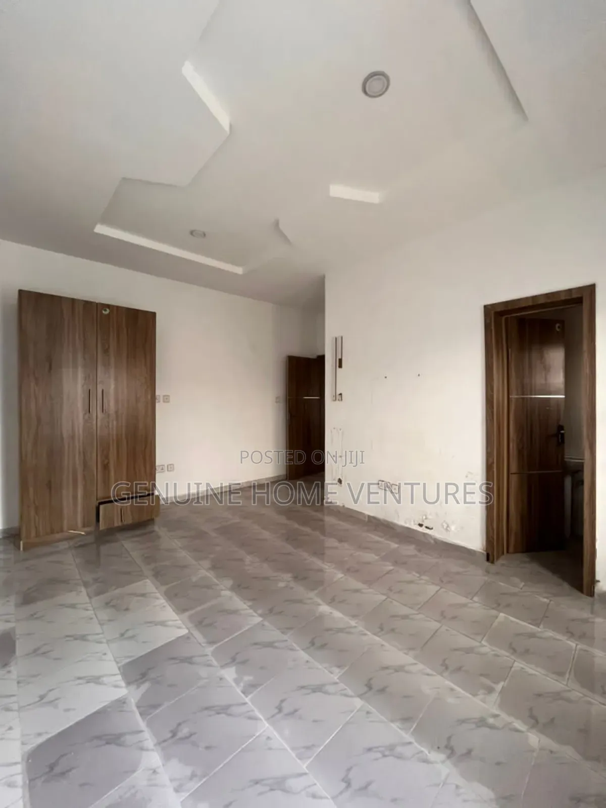 Mini Flat in Ikota for rent in Ikota