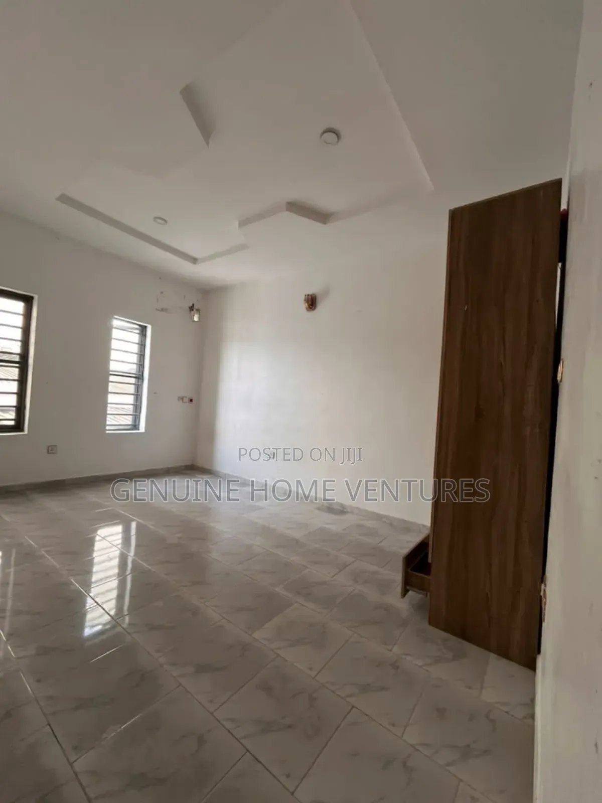 Mini Flat in Ikota for rent in Ikota