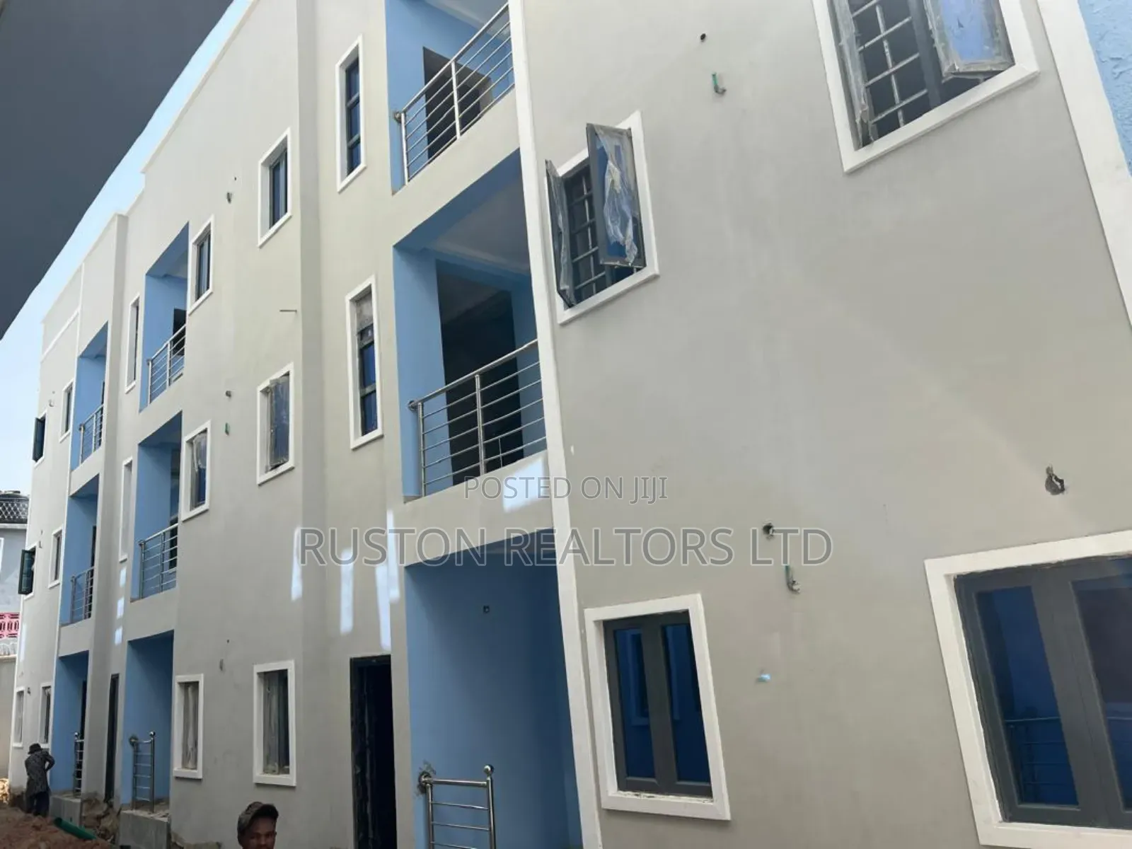 2bdrm Apartment in Dugbe (Onireke) for sale in Dugbe (Onireke)
