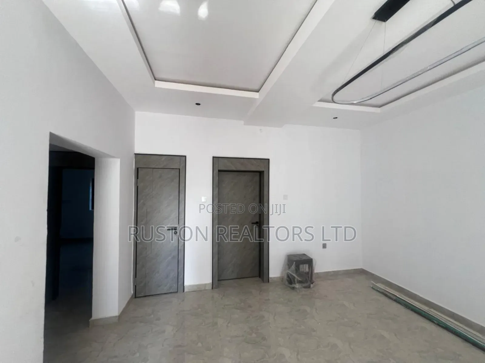 2bdrm Apartment in Dugbe (Onireke) for sale in Dugbe (Onireke)