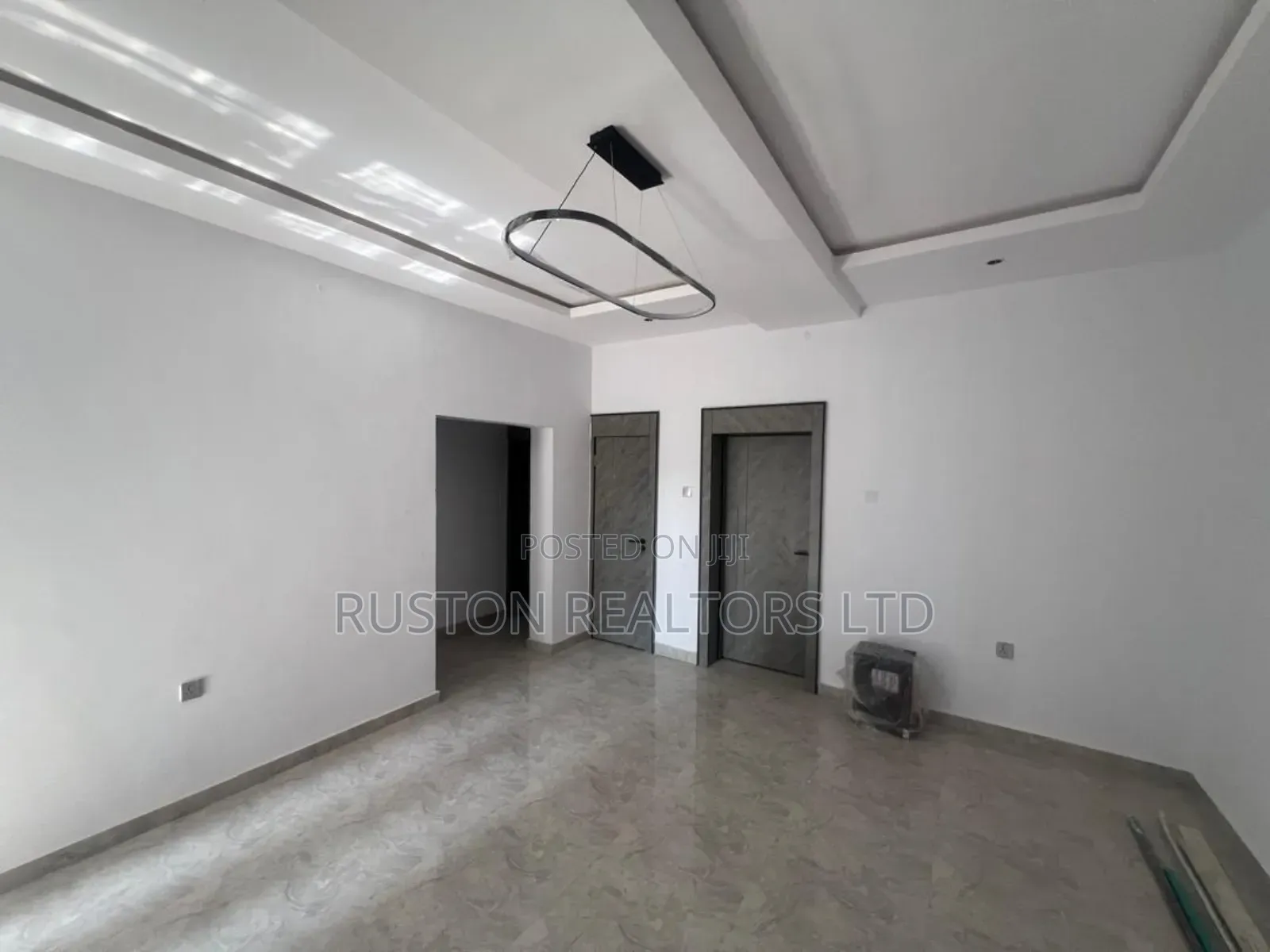 2bdrm Apartment in Dugbe (Onireke) for sale in Dugbe (Onireke)