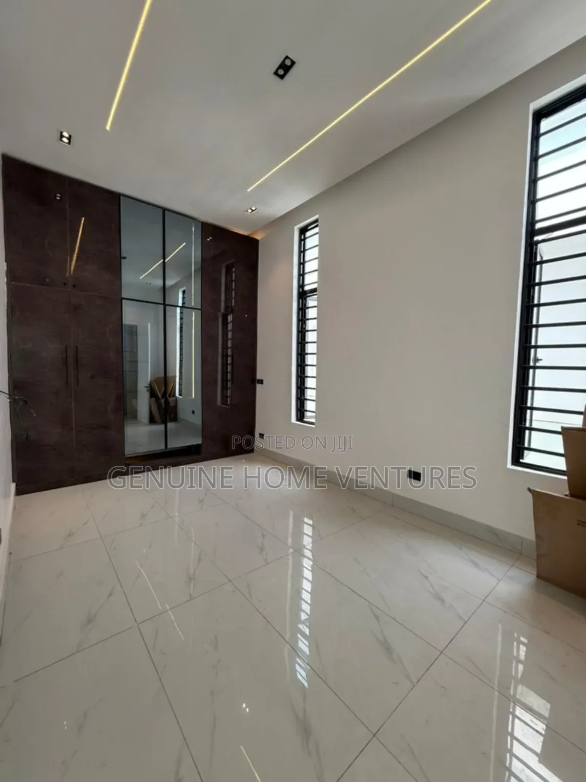 5bdrm Duplex in Lekki County Homes, Ikota for sale in Ikota