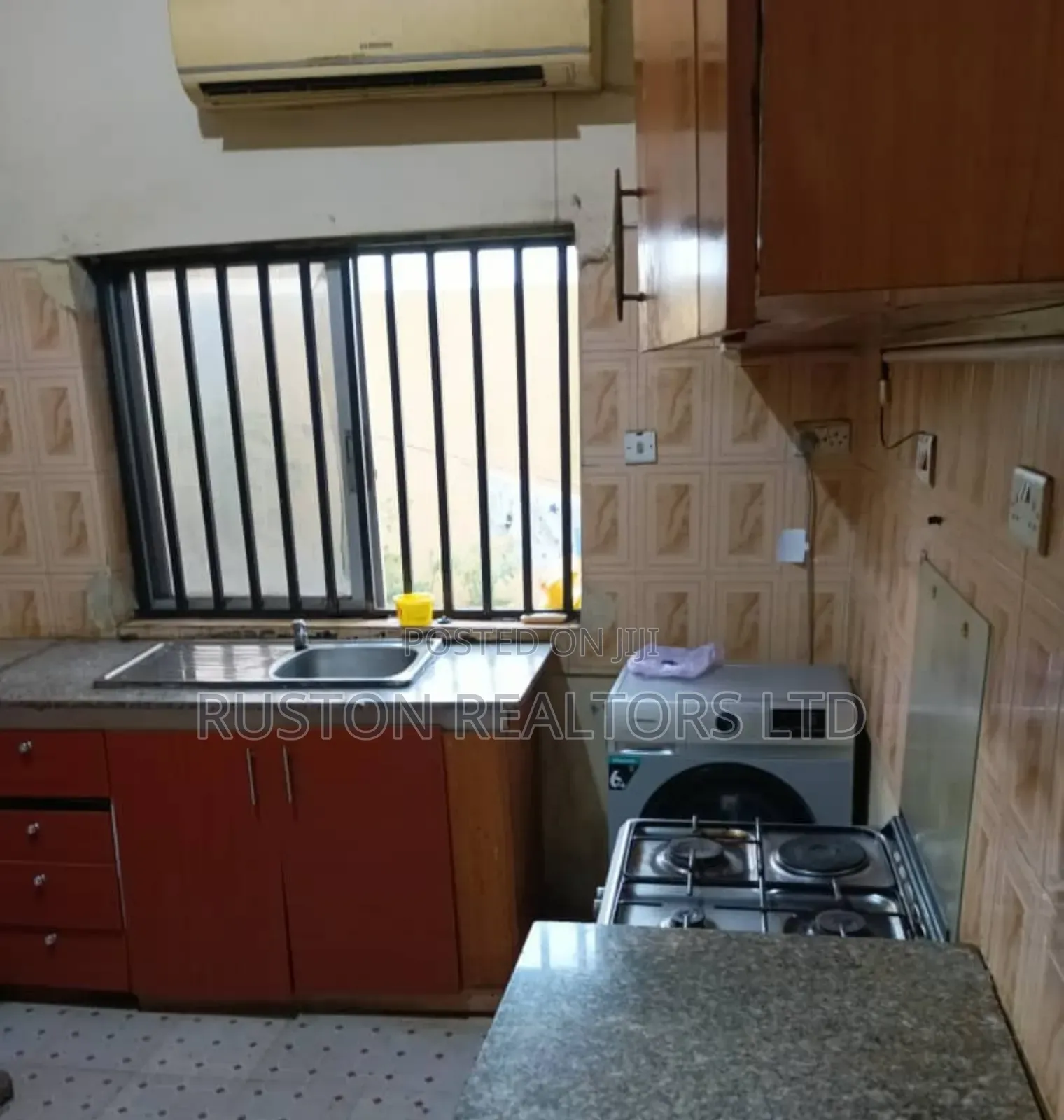 Furnished 2bdrm Apartment in Dugbe (Onireke) for sale in Dugbe (Onireke)