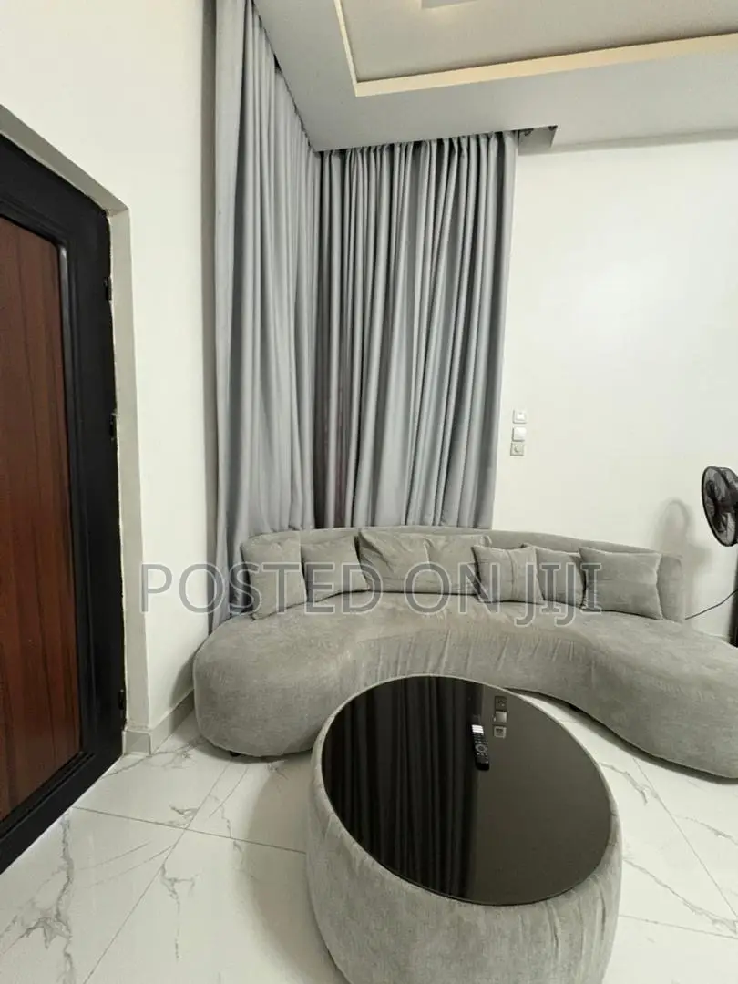Service Apartment in Lekki Phase 2