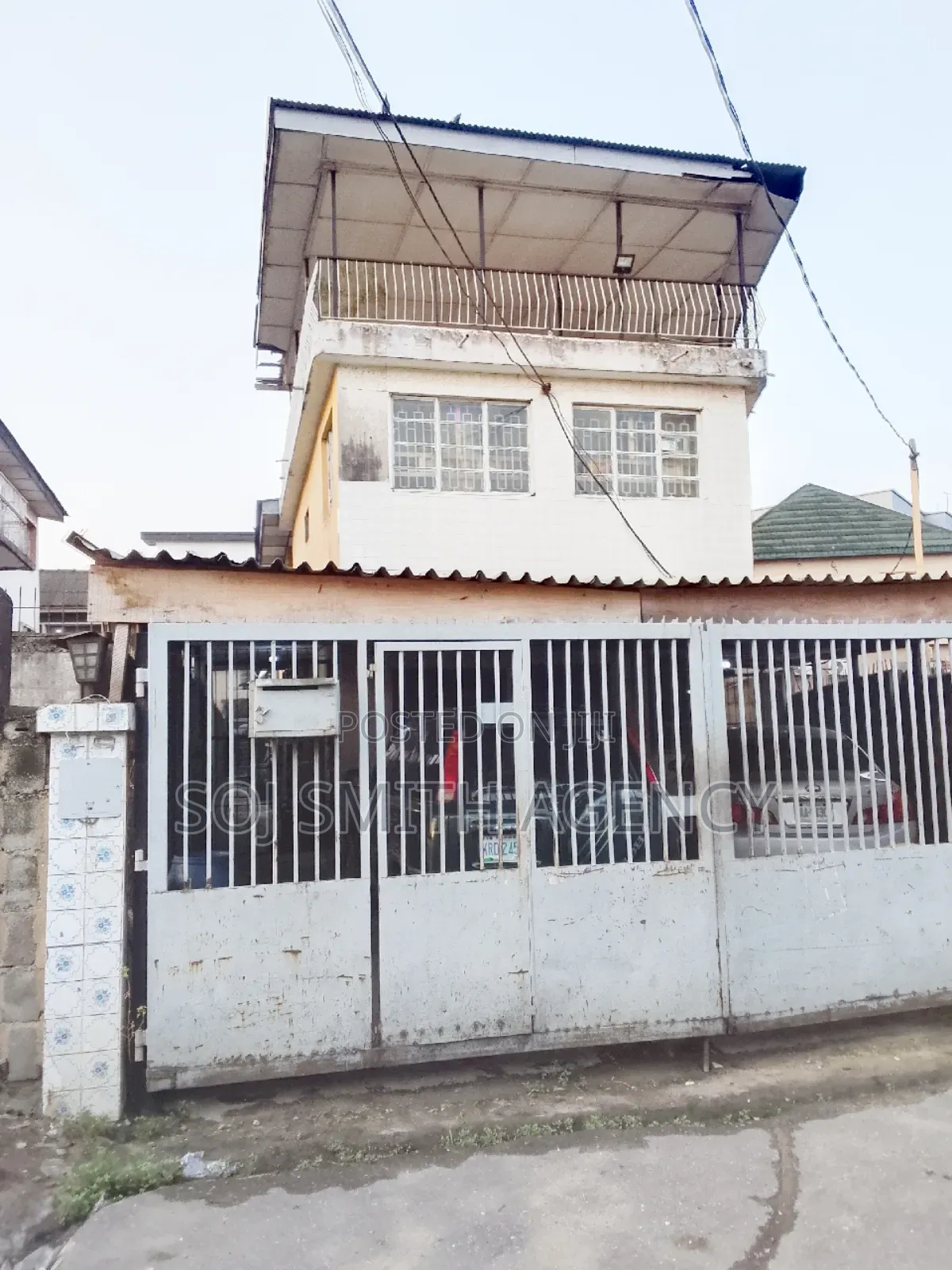 4bdrm Block of Flats in Surulere for sale in Surulere