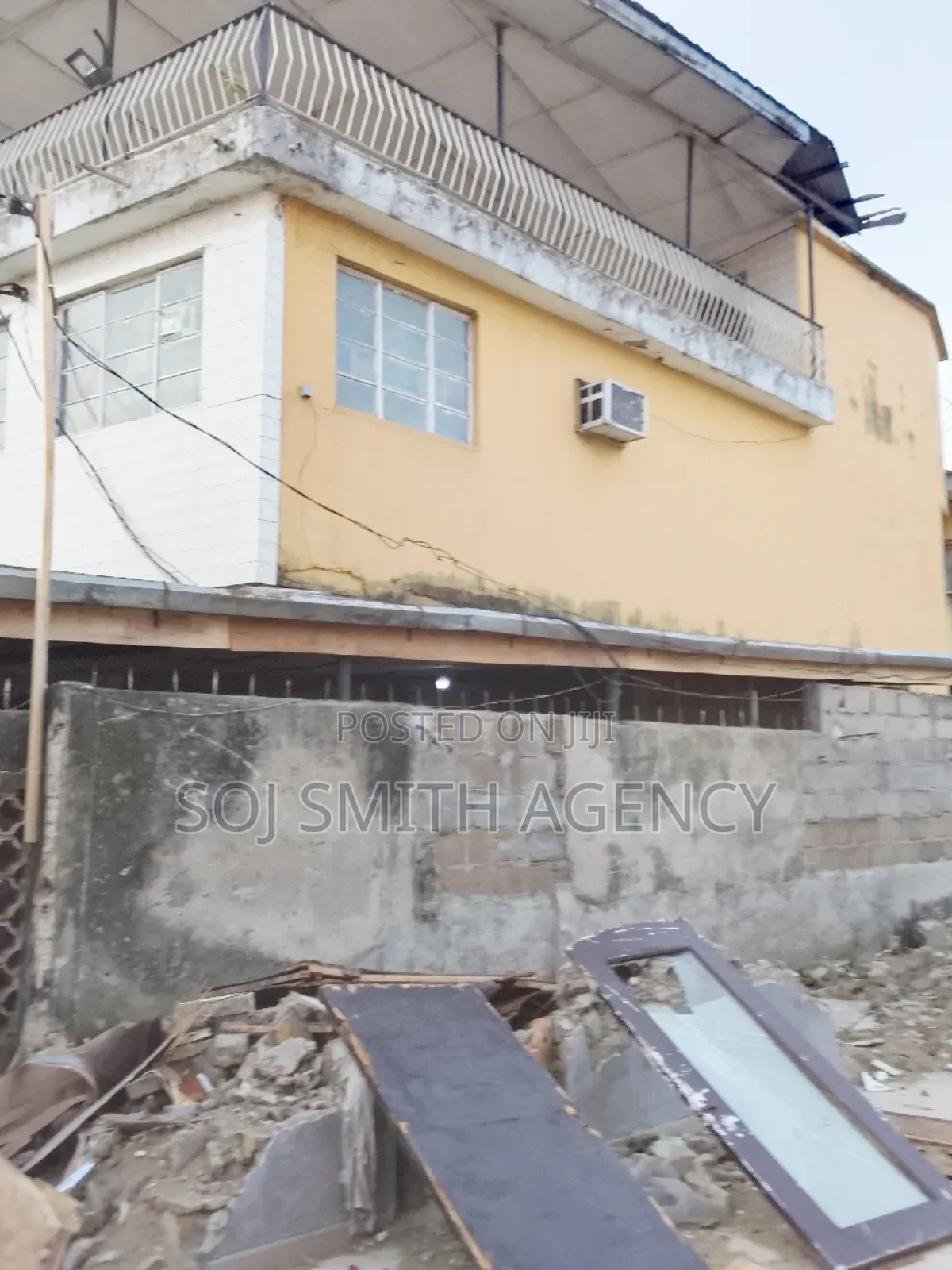 4bdrm Block of Flats in Surulere for sale in Surulere