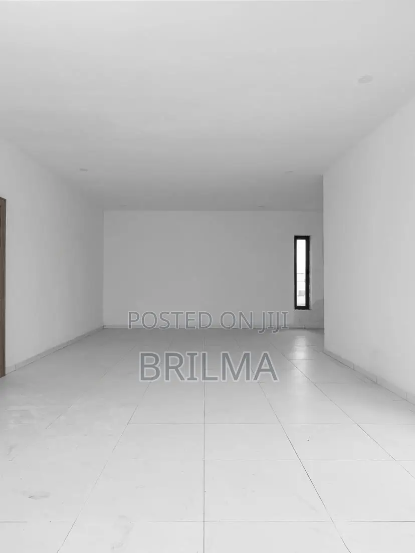 3bedrooms Flat With Bq in Kado