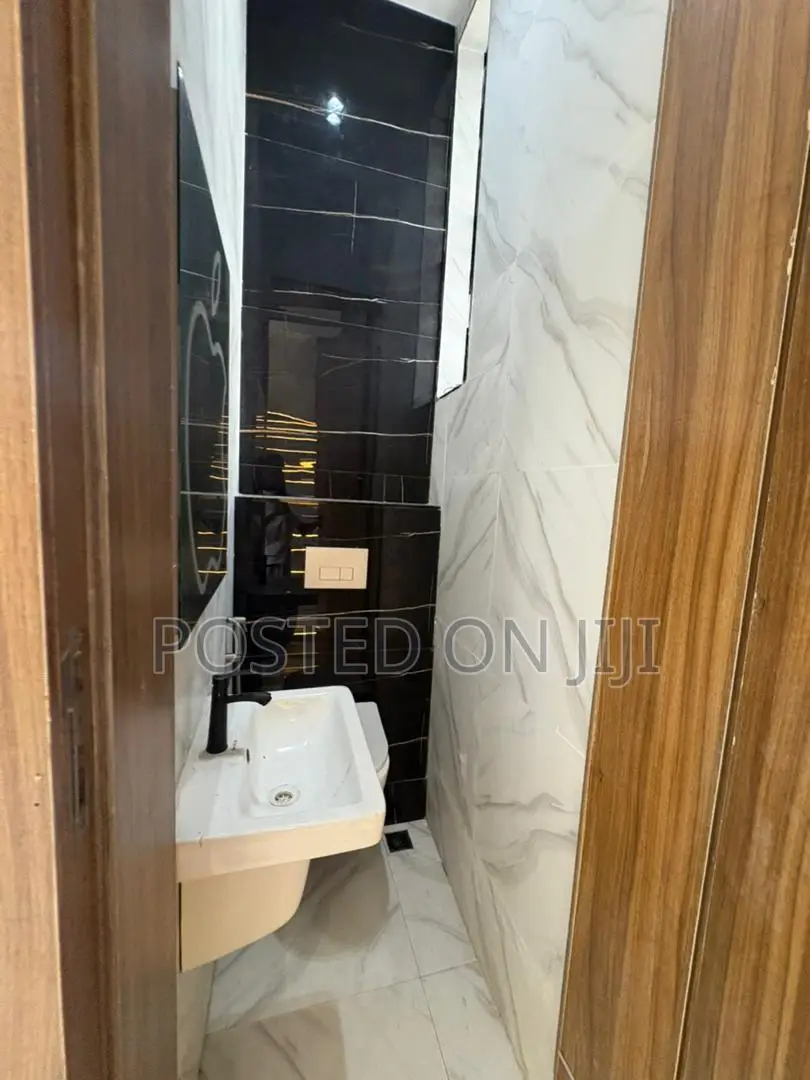 4bdrm House in Dpkay District, Lekki Phase 2 for sale in Lekki Phase 2
