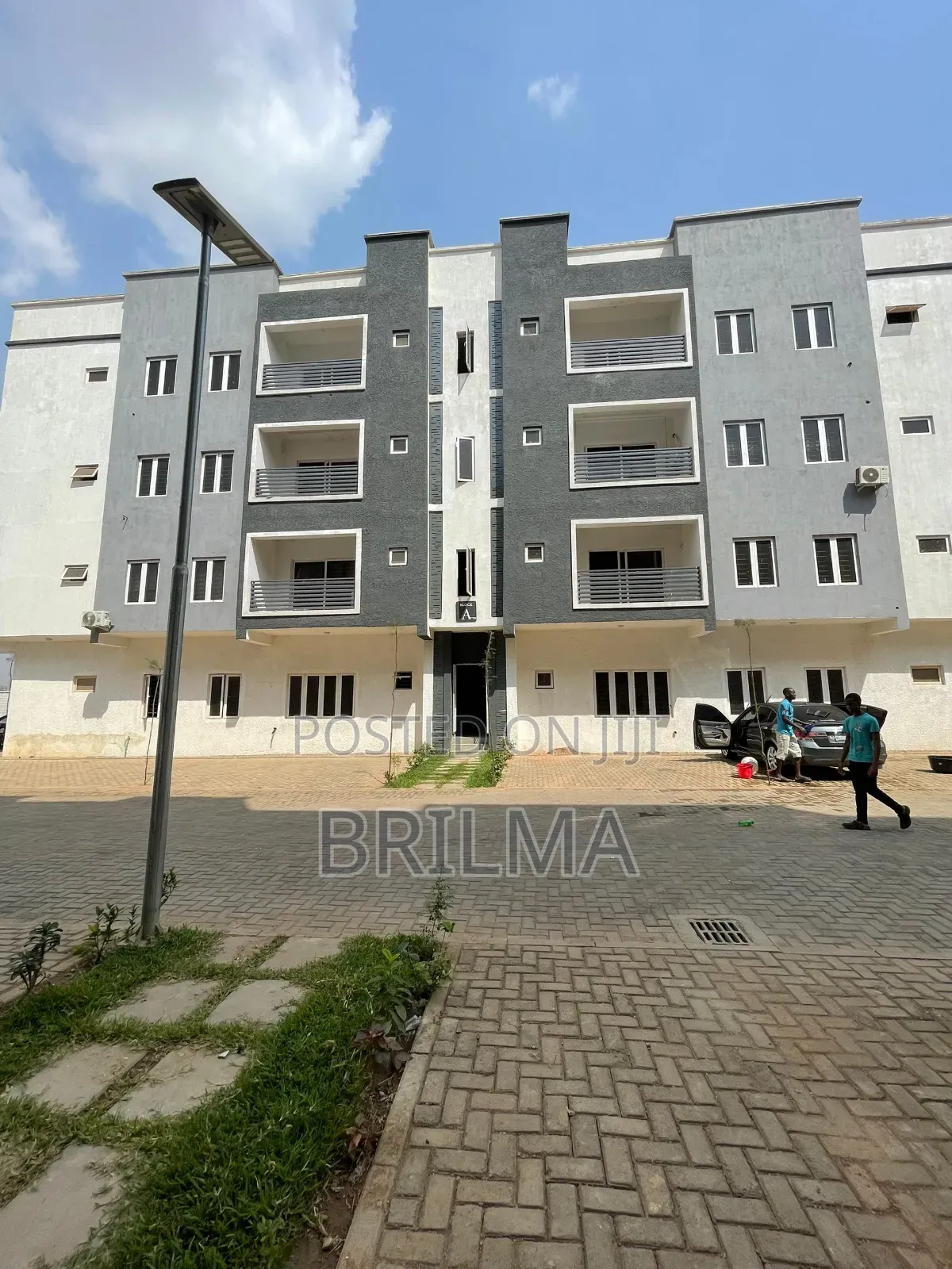 3bdrm Block of Flats in Wuye for rent in Wuye